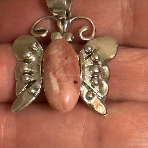 Rhodochrosite butterfly sterling silver pendant - Picture 5 of 5